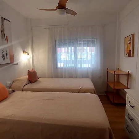 Familiar Primera Linea De Playa Apartment
